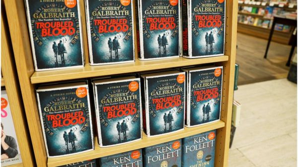 Автор "Гарри Поттера" ответила на обвинения в трансфобии в новом подкасте "Суд над ведьмой Дж. K. Роулинг"