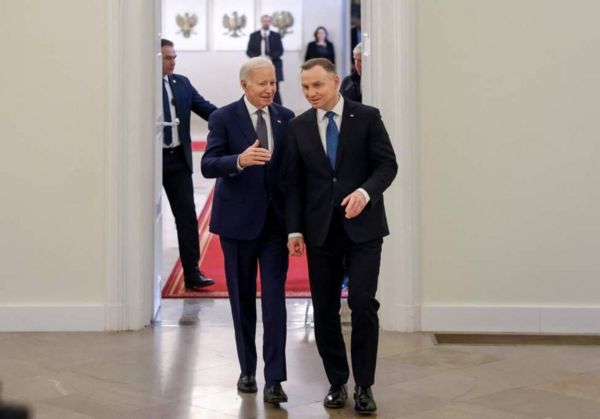 Байден в Варшаве ответил Путину: "Запад не собирался нападать на Россию"