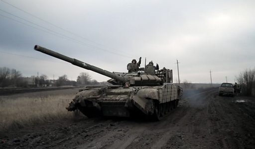 Россия заявляет, что постепенно окружает Бахмут. Что происходит на самом горячем участке фронта