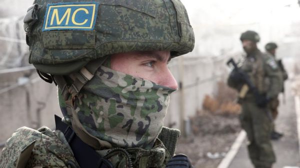 От срочников до вагнеровцев. Правительство предложило расширить состав миротворцев, но не объяснило, кто туда попадет