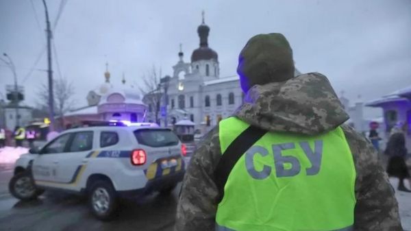 Экс-глава СБУ и друг Зеленского Баканов, которого подозревали в срыве подготовки к войне, официально ни в чем не обвиняется. Почему это важно для Украины