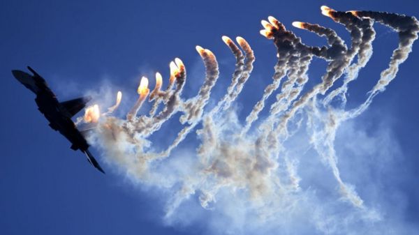 СМИ: Тегеран и Москва договорились о поставке Ирану истребителей Су-35