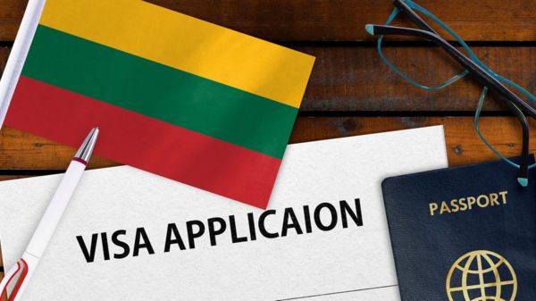 Россиянам запретят получать ВНЖ в Литве. Но только на год и не всем