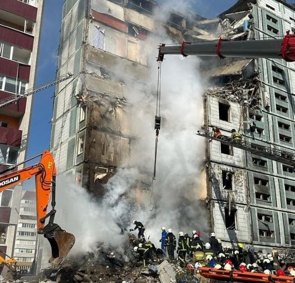 Россия нанесла массированный ракетный удар по украинским городам. Погибли не менее 25 человек