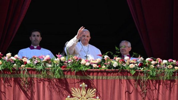 Христиане западной традиции празднуют Пасху, у православных - Вербное воскресенье