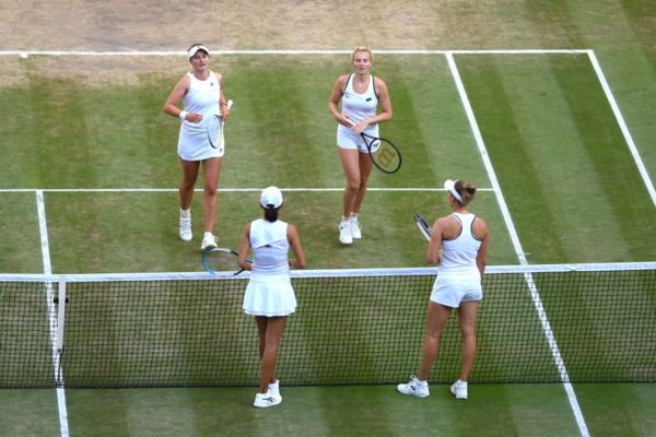 Новая форма английских футболисток: чисто физиологическая причина