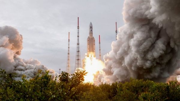 Космический зонд Juice отправился к лунам Юпитера, чтобы узнать, могла ли там зародиться жизнь