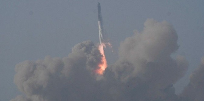 Сверхтяжелая ракета Ивана Маска взорвалась на высоте 38 км после пуска