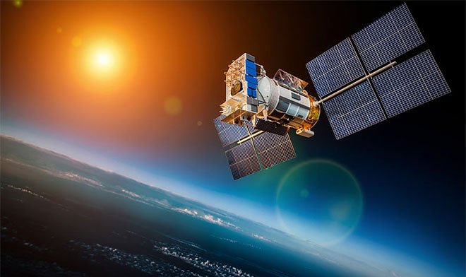 В России работают над технологией связи между спутниками и смартфонами