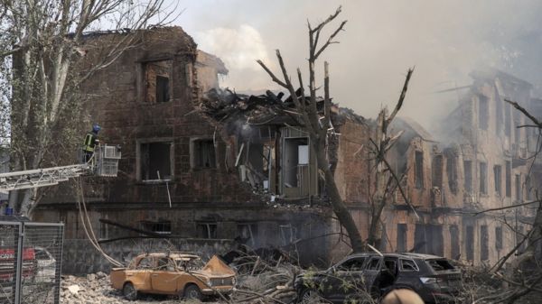 Ракетный удар по Днепру: разрушено медицинское учреждение, погибли три человека