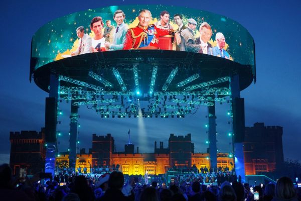 После коронации Карла III: праздник на улицах и грандиозный концерт в Виндзоре – фотографии