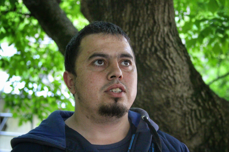 Суд в России приговорил к 18 годам колонии крымскотатарского активиста Эрнеса Сейтосманова по делу "Хизб ут-Тахрир"