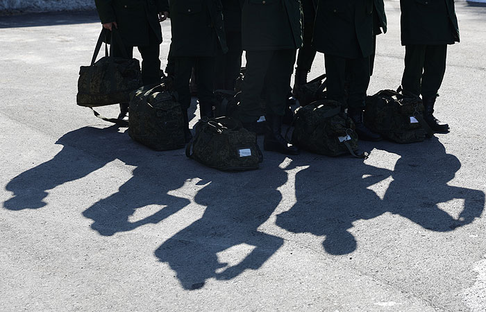 Минобороны предложило разрешить постановку на воинский учет без личной явки в военкомат