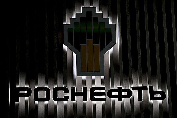 "Роснефть" и CNPC перешли на оплату сырья в национальных валютах