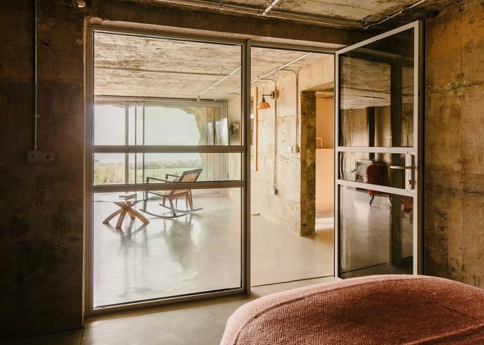 Бункер времен Второй мировой войны возродился в виде уникального дома для отдыха