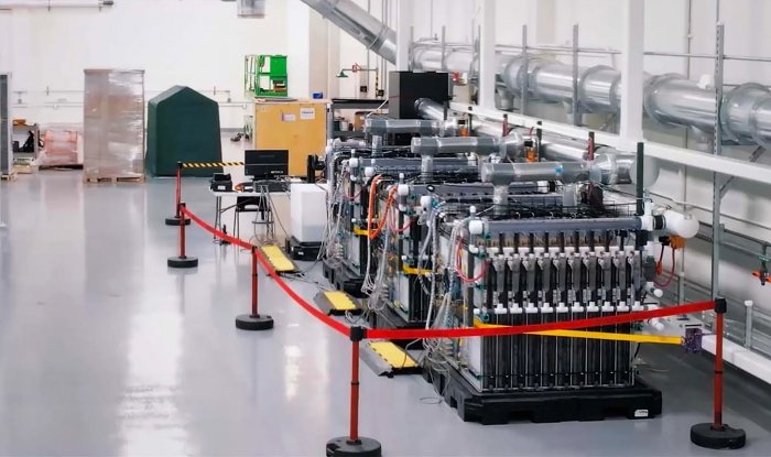 «Ржавая» батарея от Form Energy достигла гигаваттной мощности