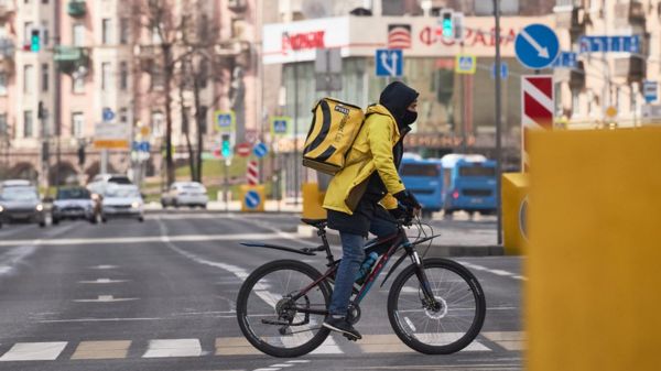 "Исключительные проблемы" и заморозка инвестиций. Как война в Украине скажется на бизнесе "Яндекса"?
