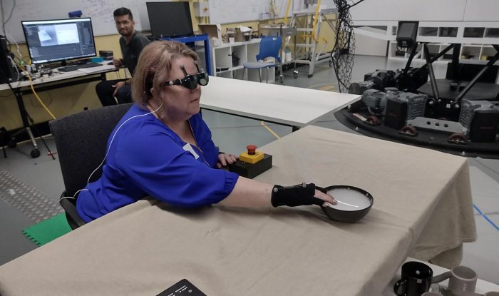 Очки с эхолокацией как у летучих мышей «вернут» зрение слепым людям