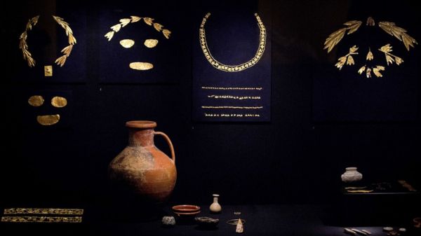 Суд в Амстердаме постановил вернуть скифское золото из музеев Крыма Украине