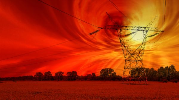 Вспышки на Солнце достигли глубин океанов Земли, выяснили ученые