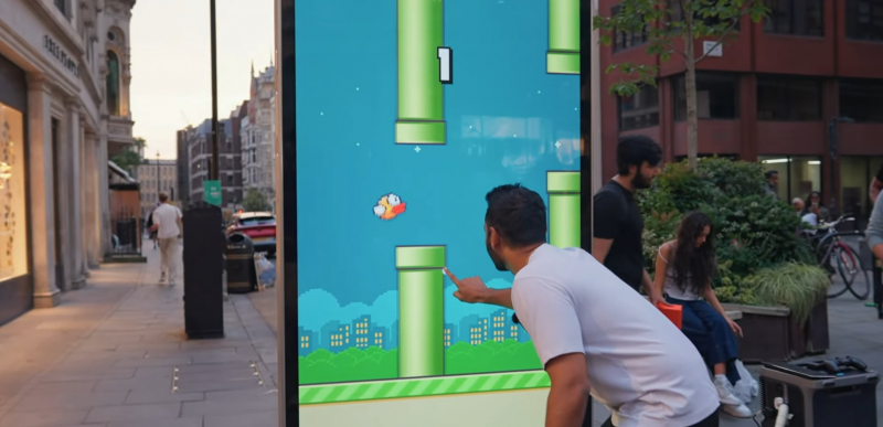 YouTube-блогеры попали в Книгу рекордов Гиннесса за создание двухметрового iPhone