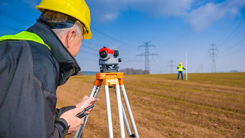 Как выбрать лазерный нивелир: полезные рекомендации