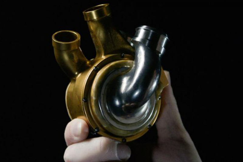 В Австралии пациенту впервые пересадили титановое сердце