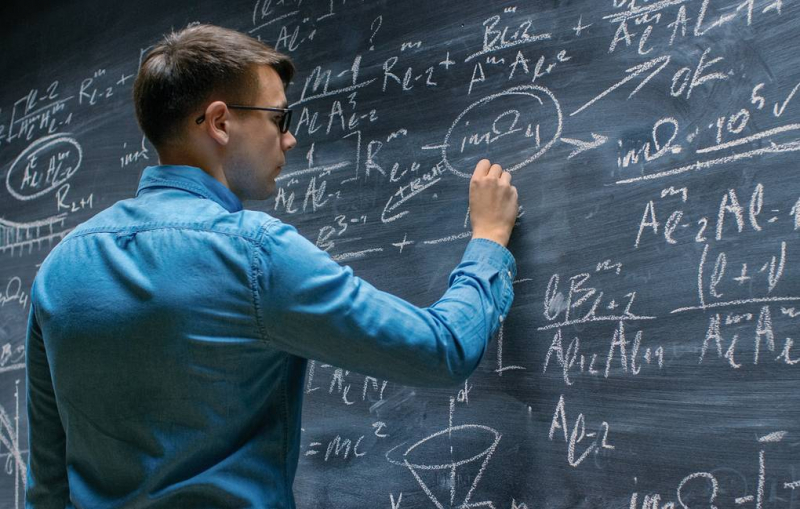 Доказано существование устойчивого хаоса в сложных системах