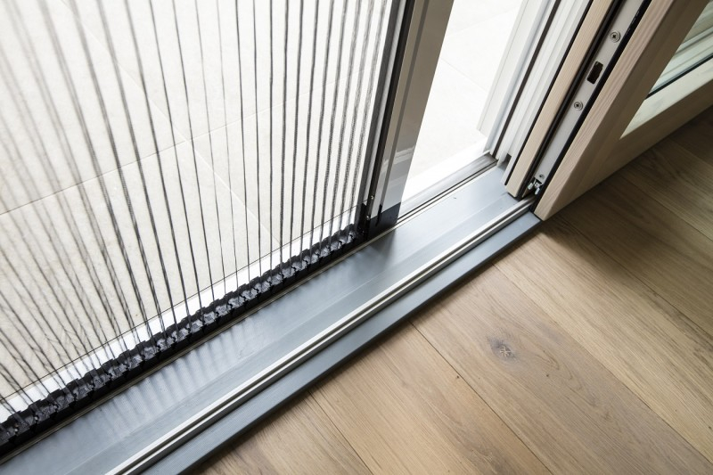 Плиссе против комаров: элегантная защита вашего дома