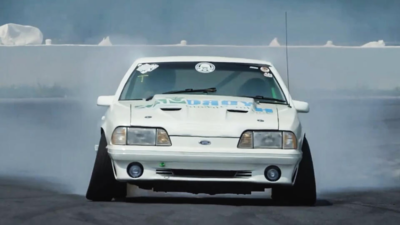 Тайны симметрии: почему Земля – не идеальный шар, а берега реки разные