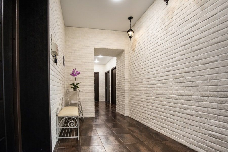 Чем обшить стены в коридоре: плюсы и минусы популярных решений