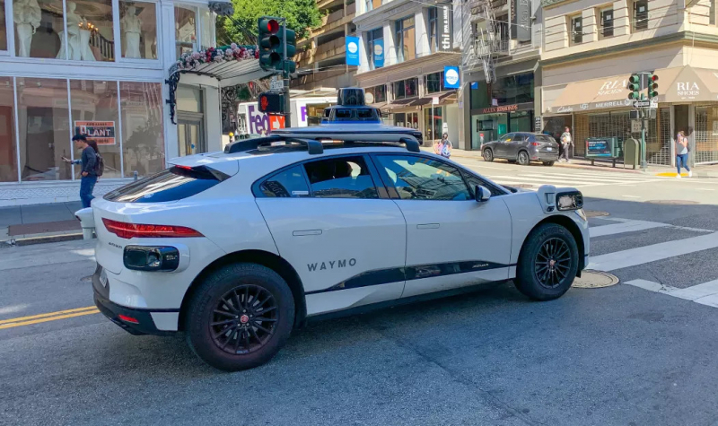 Роботакси незаметно превращаются в инструмент тотальной слежки