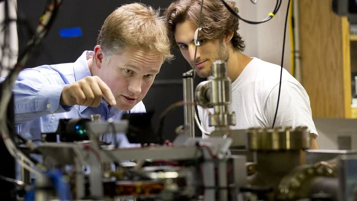 Учёные охотятся за «невозможной» материей и ищут вещество, нарушающее законы физики