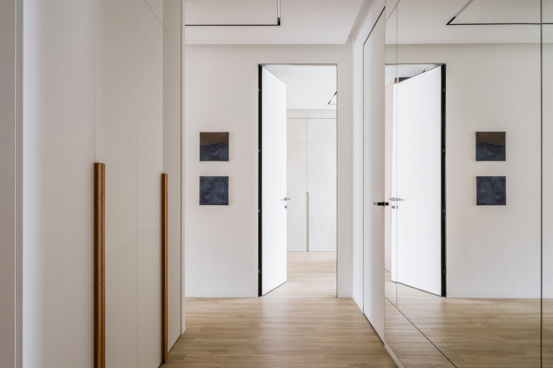 Двери под потолок, двойные створки и скрытые проёмы