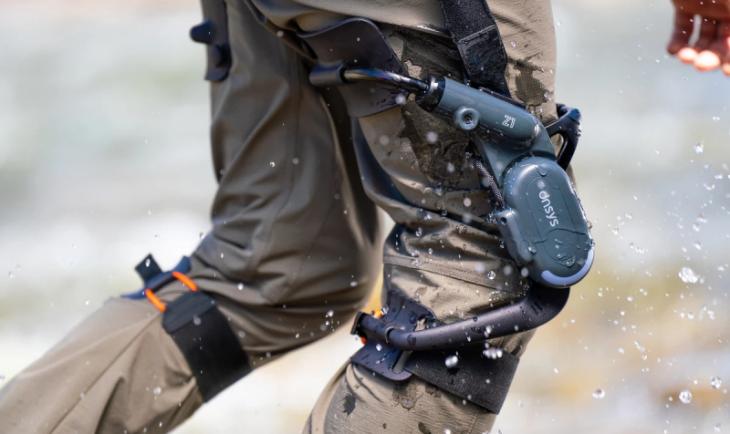 Коленный экзоскелет Dnsys Z1 повышает силу ног на 50 %