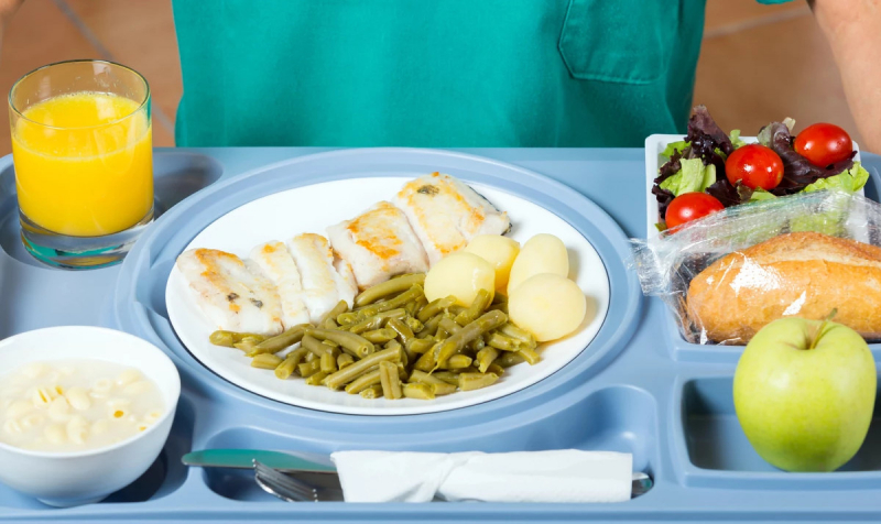 Больничная еда не просто плохая — она может нести угрозу здоровью