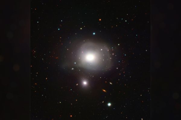 Ученые разгадали тайну странных космических сигналов