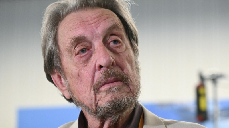 Отец Илона Маска Эррол заявил, что хочет изучить «четвёртое измерение»