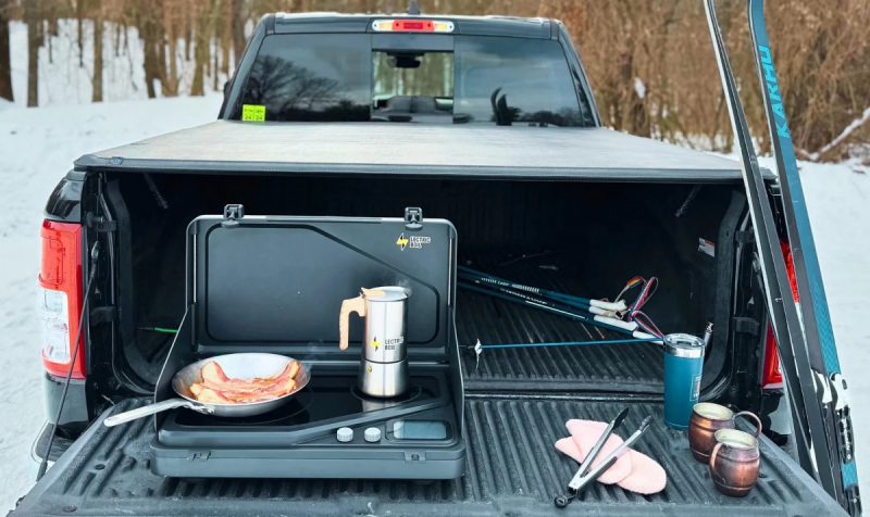 Плита на аккумуляторах от Lectric Boil позволит приготовить обед где угодно