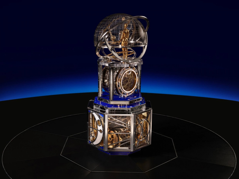 В уникальных часах La Quête du Temps трудится маленький искусственный астроном