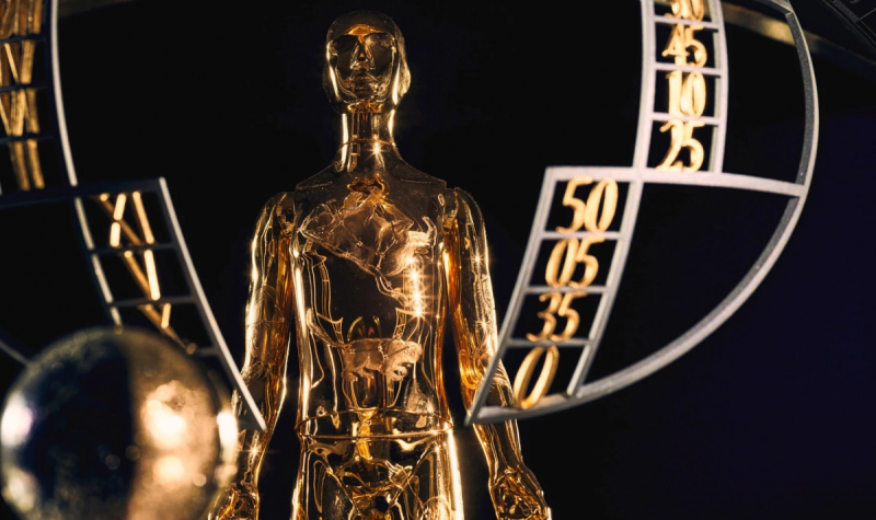 В уникальных часах La Quête du Temps трудится маленький искусственный астроном