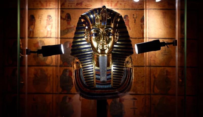 Британские ученые провели химический анализ маски Тутанхамона, чтобы выяснить ее происхождение