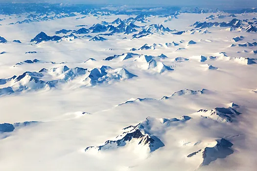 Загадочное открытие в ледяном щите Гренландии вызвало ожесточенные споры