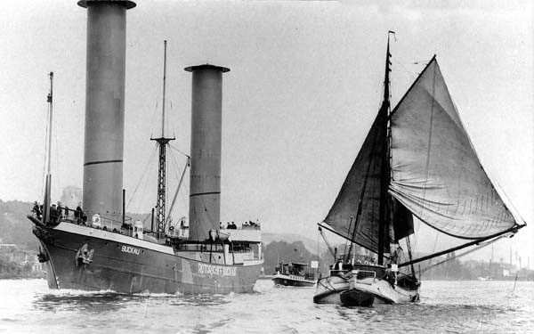 Эффект Магнуса: почему вращающийся мяч летит по непредсказуемой траектории, а суда идут против ветра