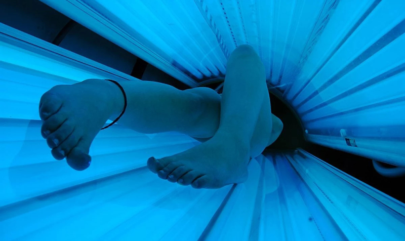Солярии провоцируют мутации ДНК кожи и втрое увеличивают риск меланомы