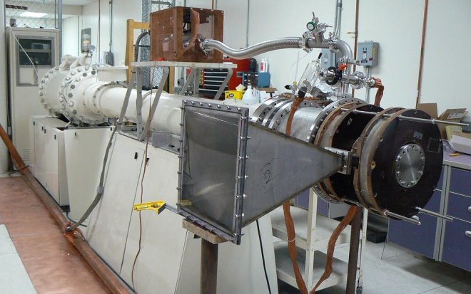 По мнению ученых, американские посольства атакуют микроволновым оружием