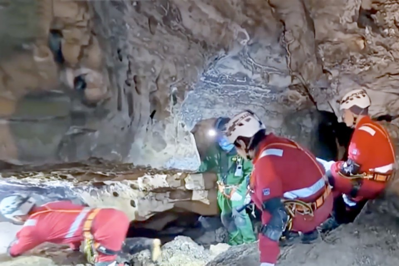 В КНР впервые прошли пещерные тренировки для тайконавтов