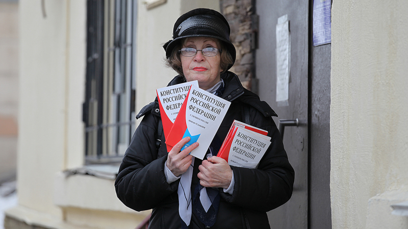 66-летнюю смолянку оштрафовали за митинги на сумму ее полугодовой пенсии. Деньги ей собрали Кац и Варламов