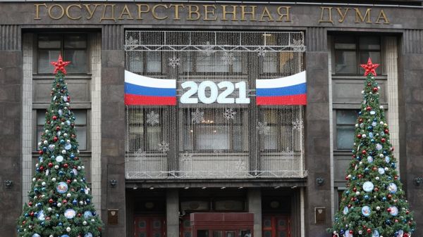 "Это не право, а возведенная в закон ненависть". Юристы - о планах запретить сторонникам Навального избираться в Думу