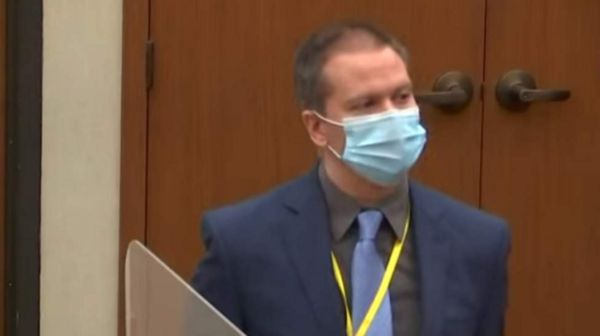 Фентанил и агрессивная толпа. Что сказала защита Шовина на суде по убийству Джорджа Флойда